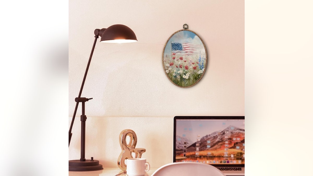 Get this subtle patriotic wall art under $15.
