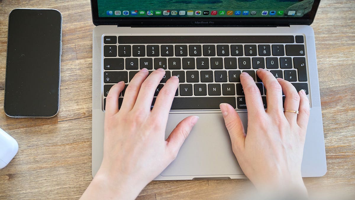 AI Helps Researchers Crack Apple M5 Security Layer.