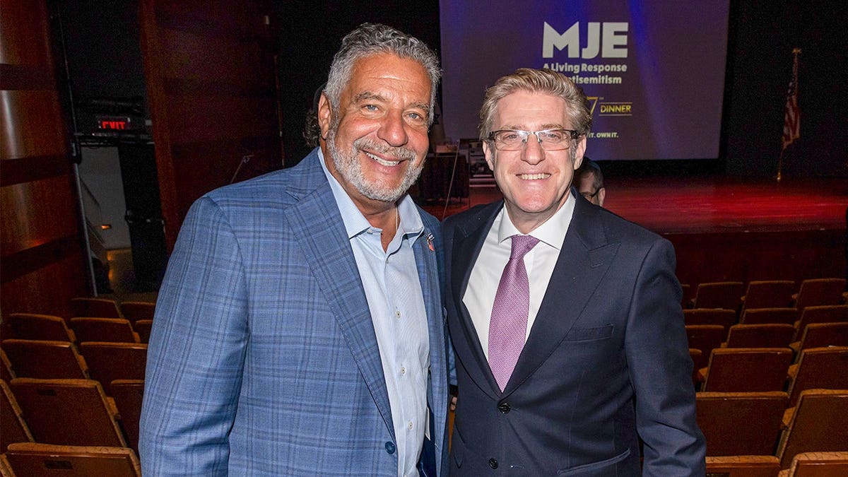 Bruce Pearl and Mark Wildes