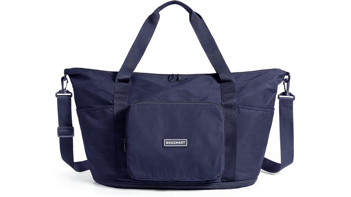 Pack this extra bag for spontaneous shopping.