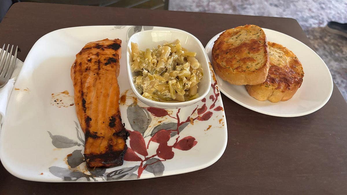 Screencaps reader Bob sends in more of his weekend meat.