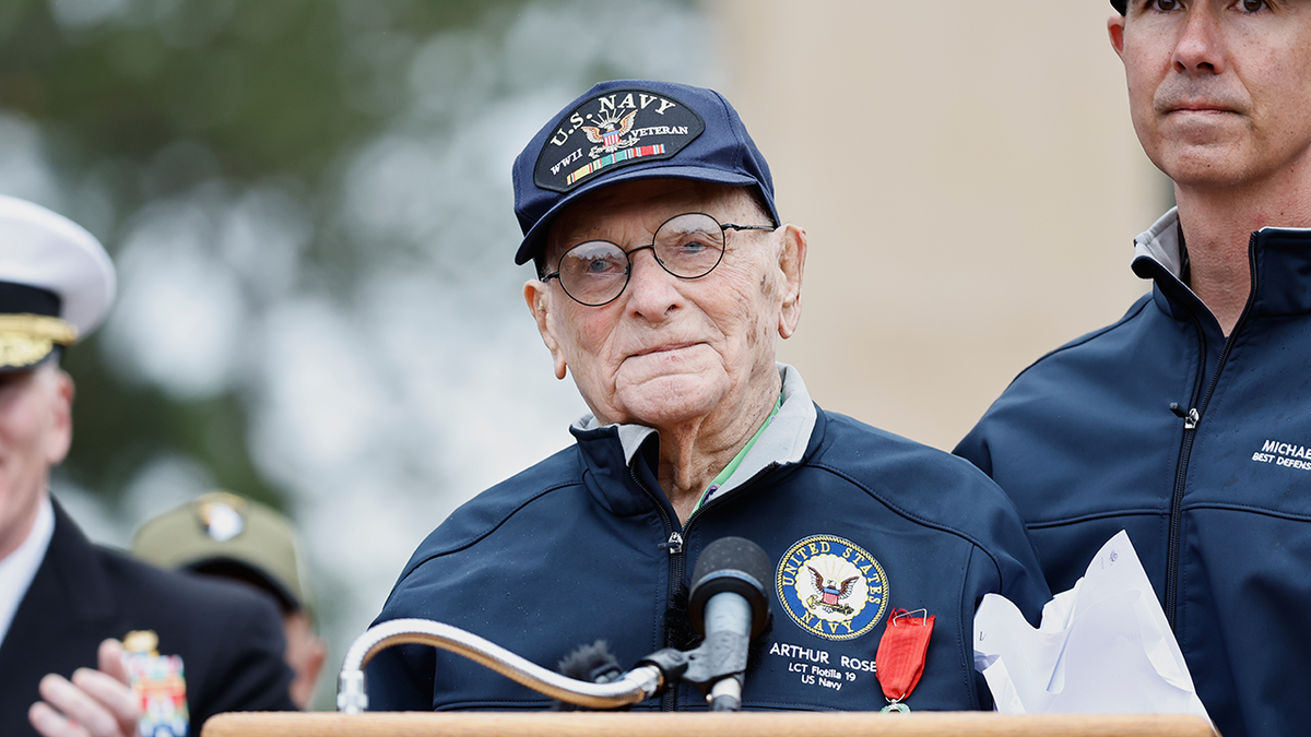 US World War II veteran Arthur Rose delivers a speech