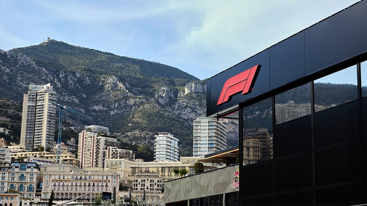 El edificio del paddock de Mónaco