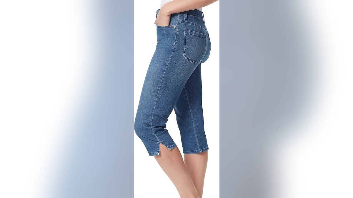 These jeans come in a variety of washes.