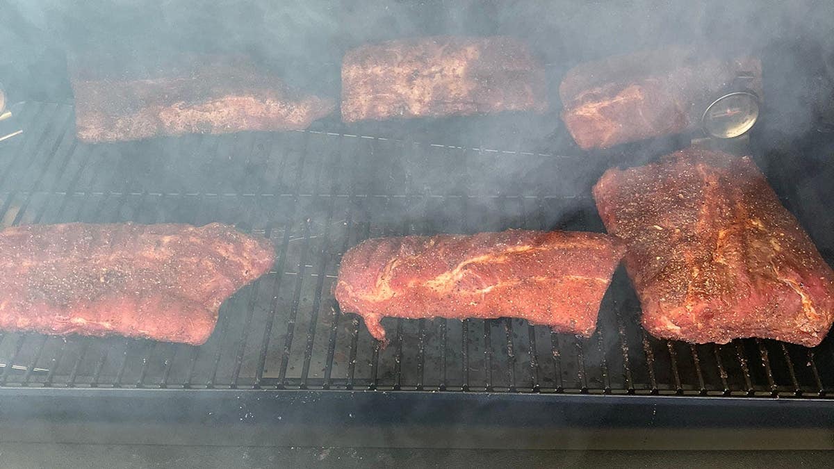 Screencaps reader Montana Tim sends in his hog ribs that