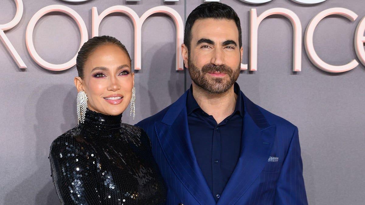 Jennifer Lopez and Brett Goldstein at the London premiere