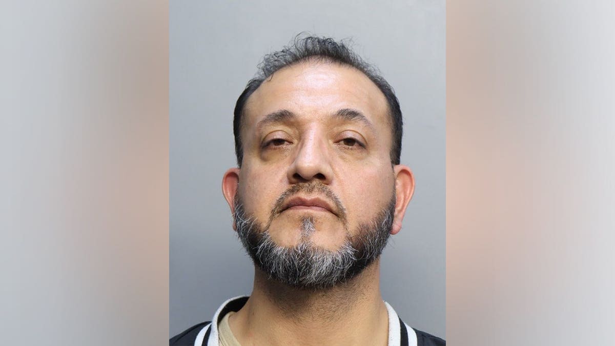 Juan Gabriel Reyes facing forward in a mugshot photo