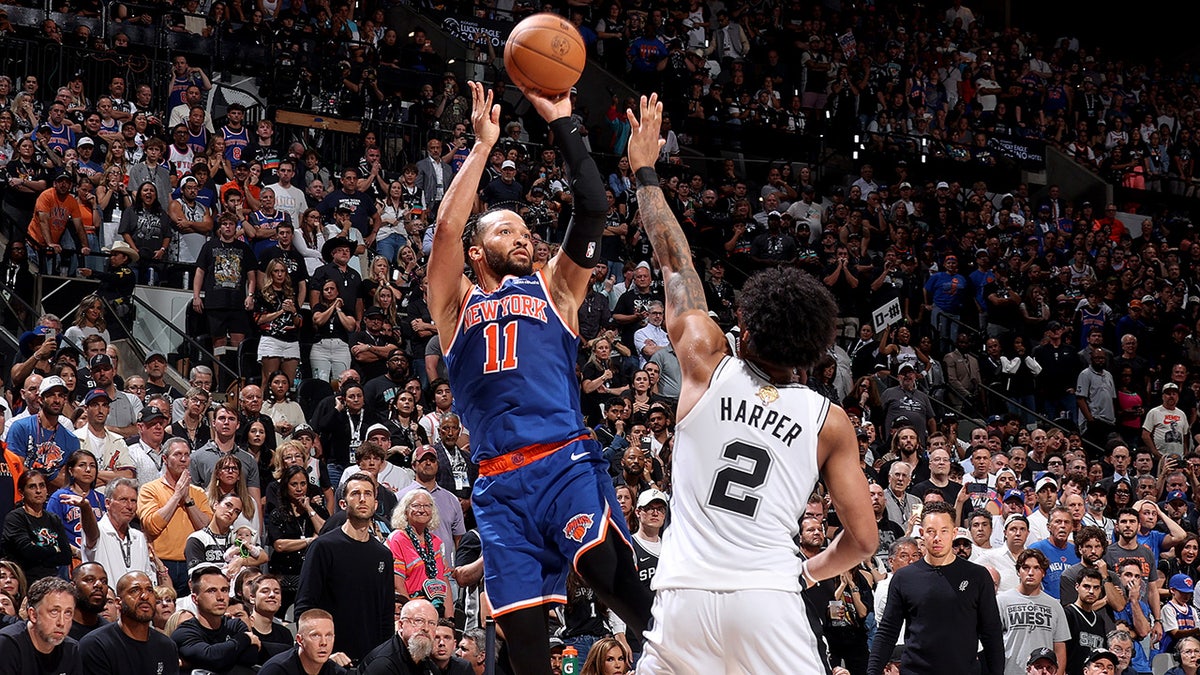 Knicks beat Spurs in Game 5 to win first NBA championship since 1973, ending 53-year drought