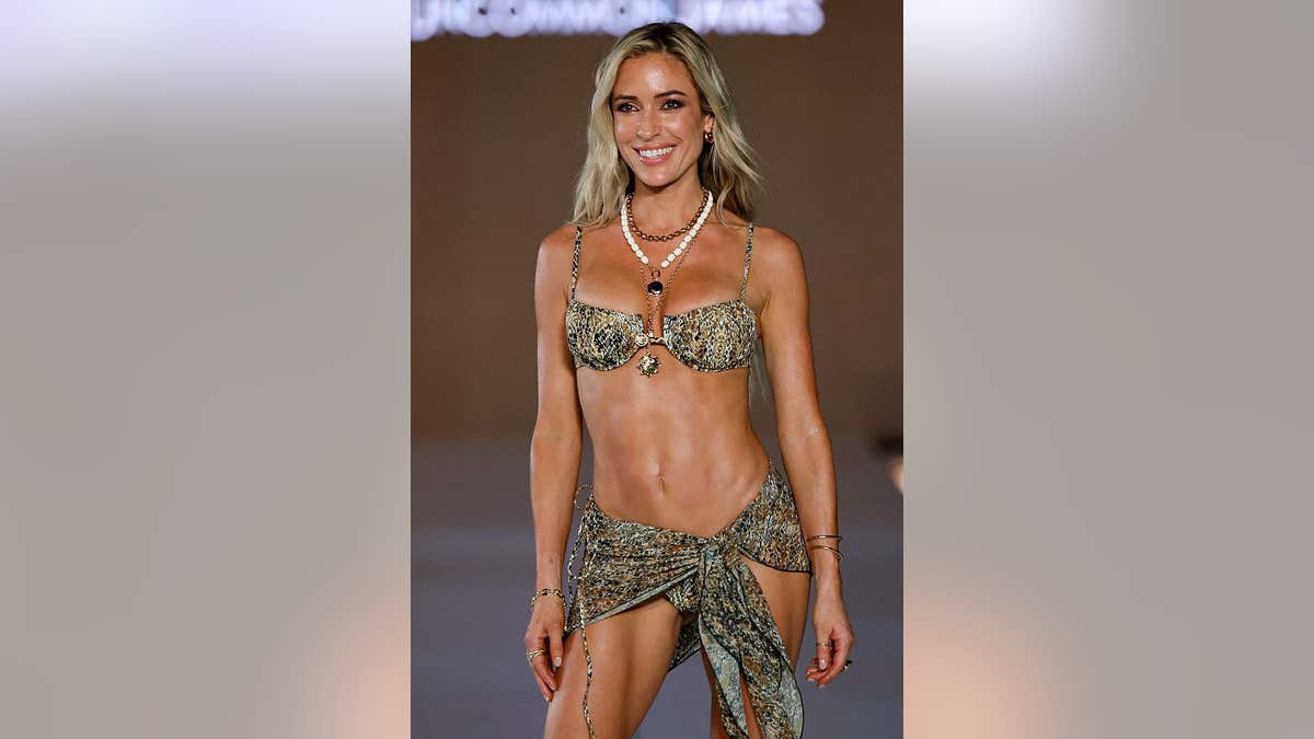 Kristin Cavallari desfilando en la Miami Week