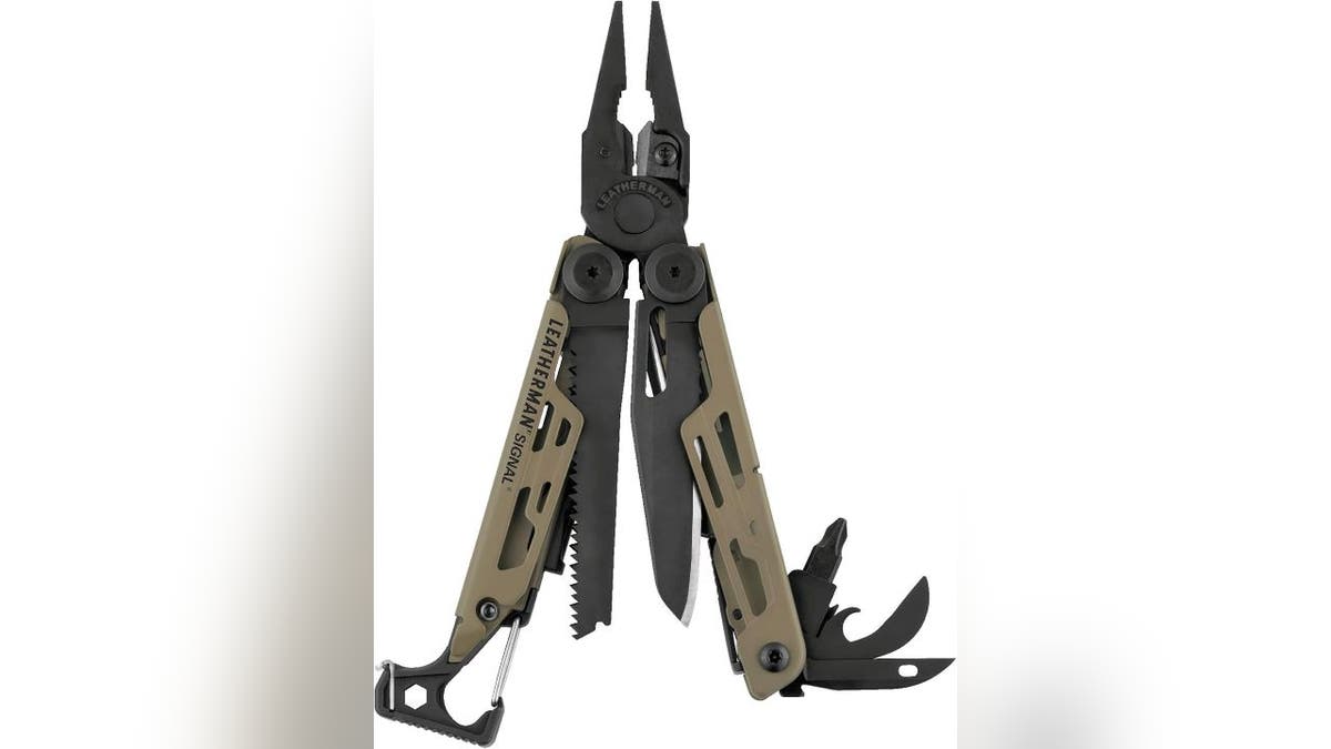 Get 19 tools in one pocket-sized package.