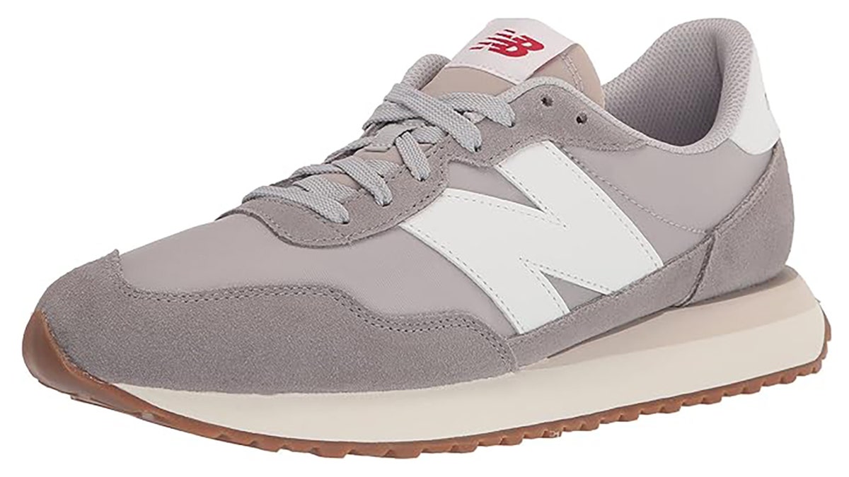 Get a daily wear shoe for more than 40% off. 