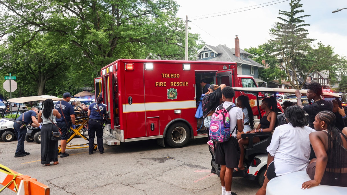 Bombeiros em tiroteio em festival em Ohio