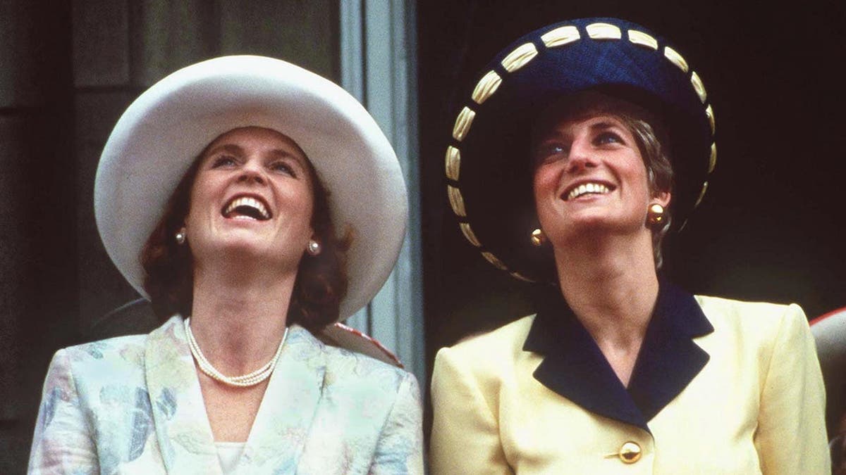 Princess of Wales and Duchess of York standing on Buckingham Palace balcony