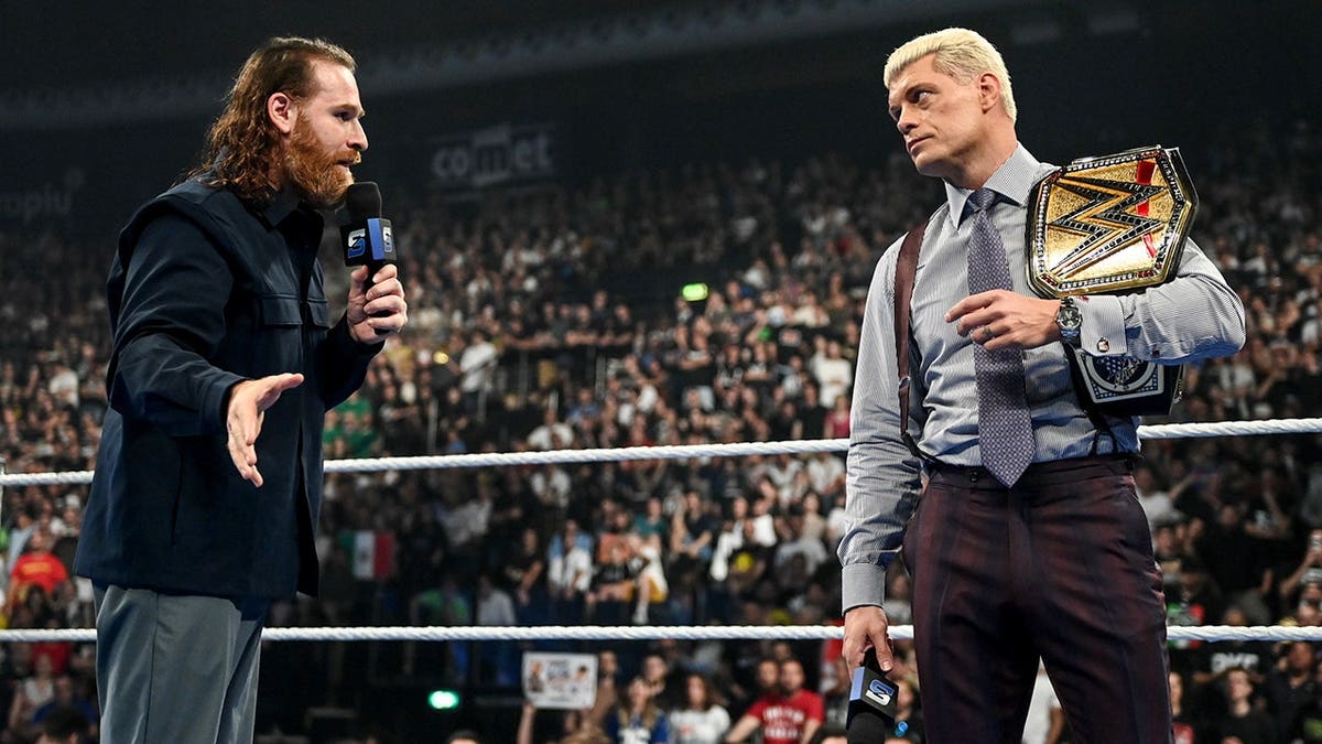 Sami Zayn and Cody Rhodes speaking during SmackDown at Unipol Arena in Bologna
