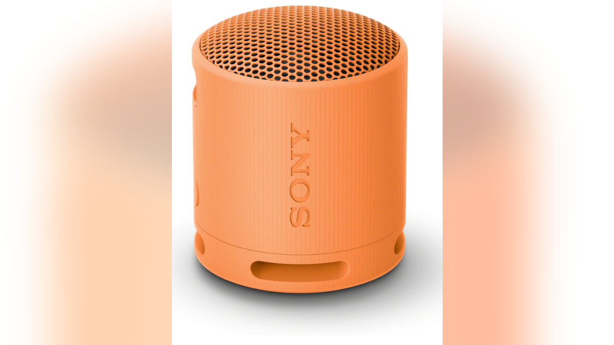 Delivers clear sound for hours of listening.