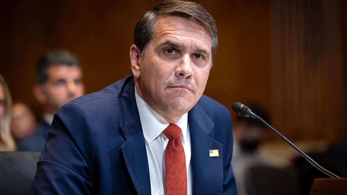 Todd declara ante la subcomisión de Asignaciones del Senado.