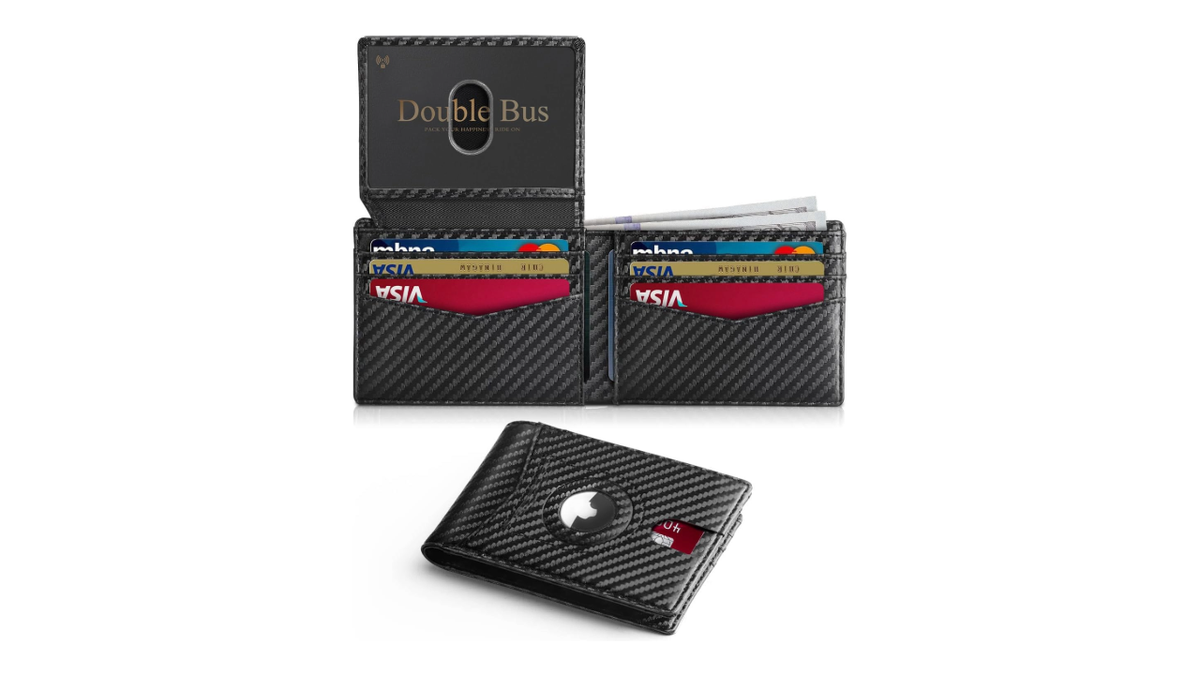 Slide this minimalist wallet into your pocket for everyday use.