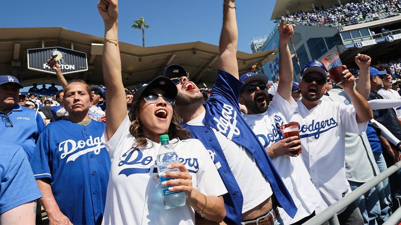 foxnews.com - Matt Reigle - Prepare your liver for Major League Baseball's first official cocktail, the Rally Cap