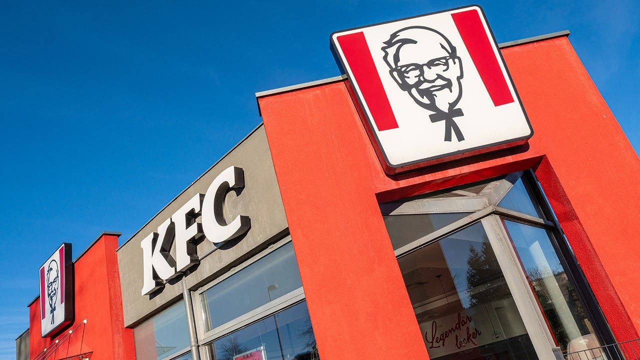 foxnews.com - Teresa Mull - KFC plans to test a new prototype called Open House