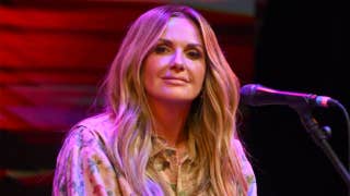 Carly Pearce says heart condition left her fearing a heart attack: ‘Is my heart OK?’