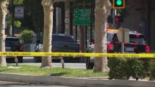 Bomb threat standoff at Bakersfield Chase Bank continues as negotiators work to release hostages