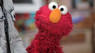 Elmo makes it clear he's rooting for Team USA after New York Knicks fans put his head on a pike