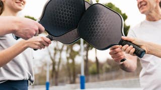 Un partido de pickleball que acabó en sangre acaba con la detención de una madre tras el presunto uso de una raqueta como arma
