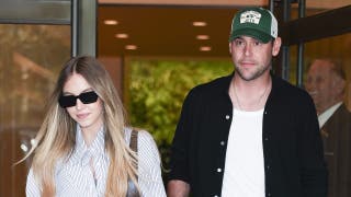 Sydney Sweeney and Scooter Braun take their red-hot romance to the streets of New York
