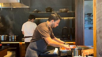 Chef makes history with new restaurant in US after fleeing communist country - Fox News