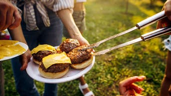 Americans still crave protein despite record beef prices as expert reveals the 'healthiest burger' - Fox News