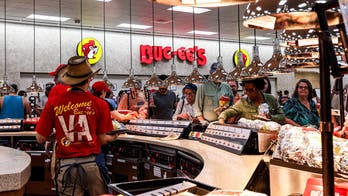 Los demócratas comunistas acabarían con todo lo que les encanta a los aficionados al Mundial de Estados Unidos