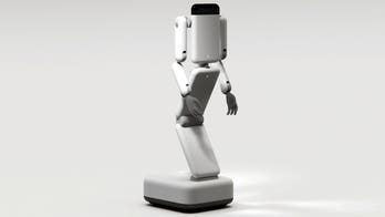 New wheeled robot says no thanks to humanoid hype