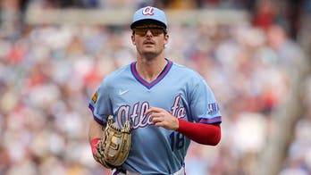 Braves outfielder's bizarre throw allows Mets to score as Atlanta drops series to rivals