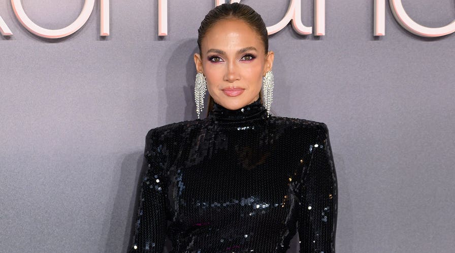Jennifer Lopez ambushed with Diddy question during autograph session