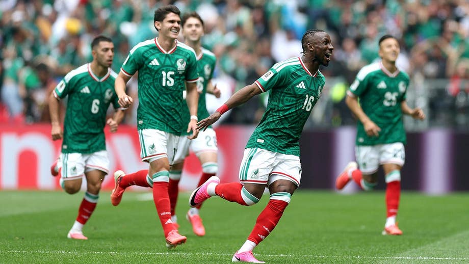 Mexico scores first goal of 2026 World Cup on home turf after emotional national anthem in opening ceremony