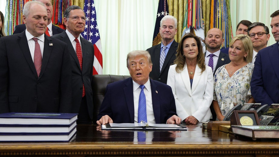 Trump signs Hawley-Tebow bill funding 200 child exploitation investigators