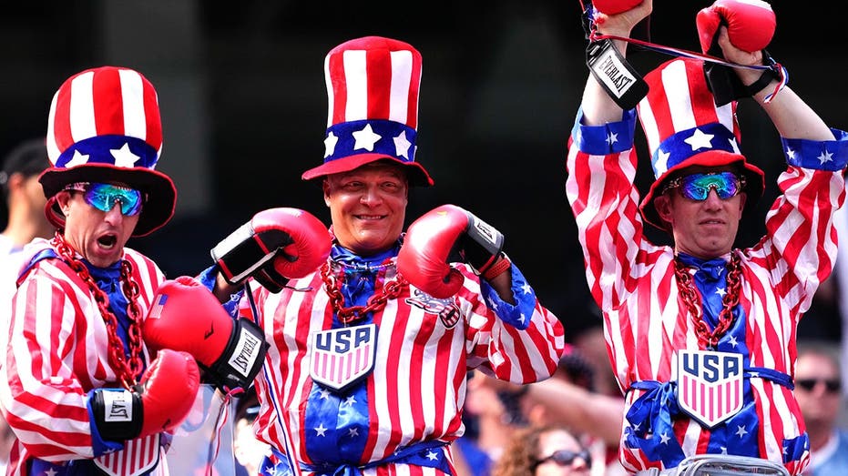 City of Seattle proves liberal newspaper wrong in patriotic display for US Men's National Team