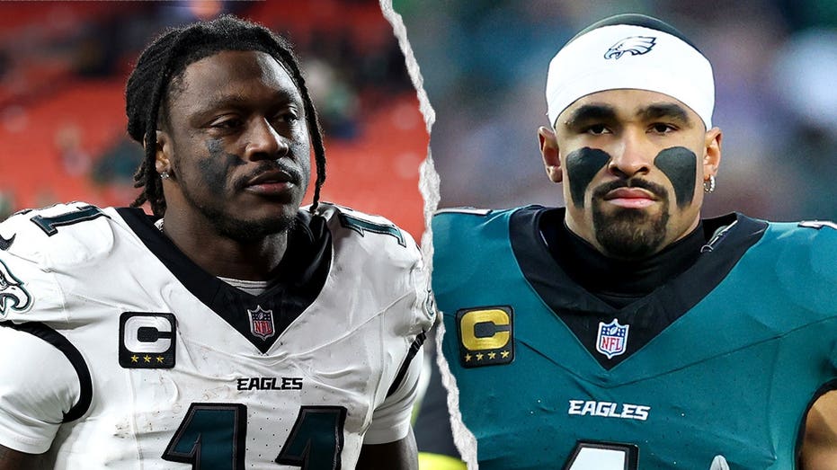 AJ Brown says he and Eagles quarterback Jalen Hurts grew apart before trade to Patriots