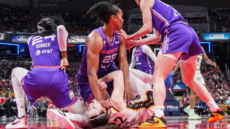 Fever coach unloads on WNBA over treatment of Caitlin Clark, but it's time for Clark to start punching back