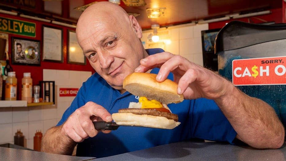 Owner of viral $1.34 burger stand shares secret to keeping prices unchanged since 2006