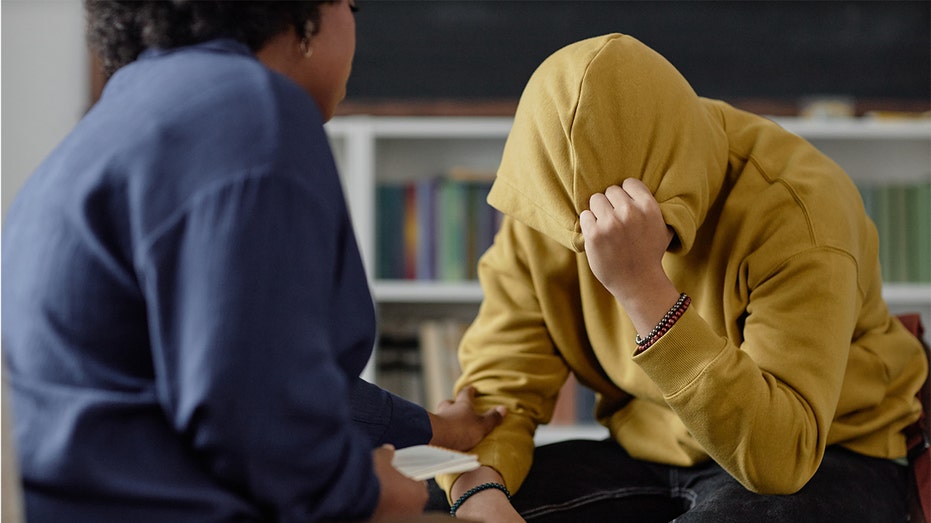 Oregon school counselor faces backlash over 'chosen family' book for youths