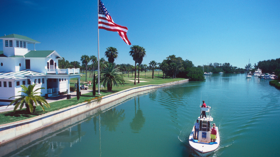 Florida and Texas are battling for new residents — DeSantis thinks he found an advantage