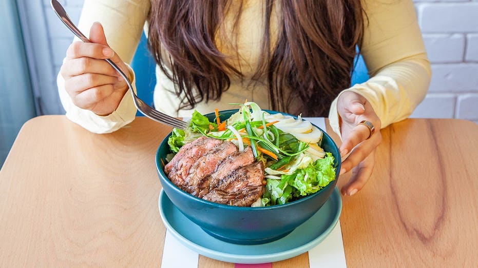 Popular weight-loss diet shows surprising impact on serious mental health condition