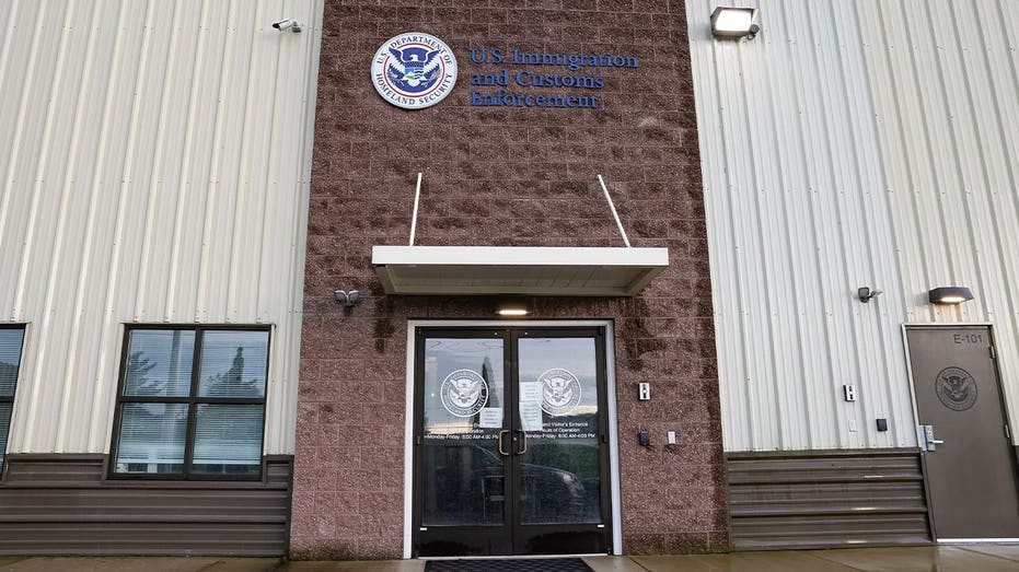 Live explosive device found near Homeland Security office in Cleveland, forcing mass evacuations