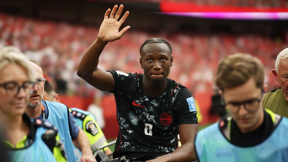 Canada's Ismaël Koné suffers horrific injury as Qatar's Assim Madibo gets red card for poor tackle