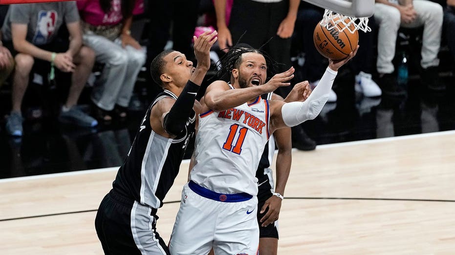 Spurs expected to bounce back in Game 2 against Knicks after blowing late lead in series opener