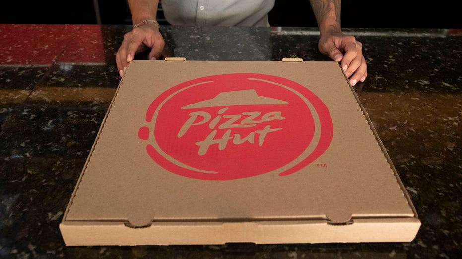 Pizza Hut employee was allegedly spit on and curb-stomped by a couple after an order mix-up