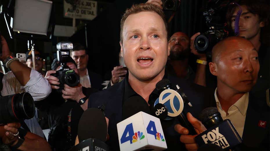 Politician Spencer Pratt calls out actor Ryan Reynolds for condemning 1980s nostalgia