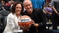 Kamala Harris attends Los Angeles Sparks game, gives an insufferable, uninspiring speech to the team - Fox News