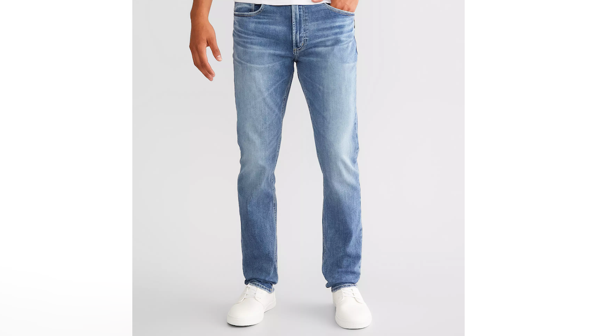 Move with more freedom in these jeans.